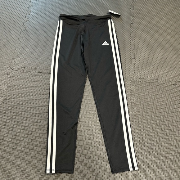2/20$ NWT Adidas Girls Black Leggings with White Stripes size 14 - Picture 2 of 7